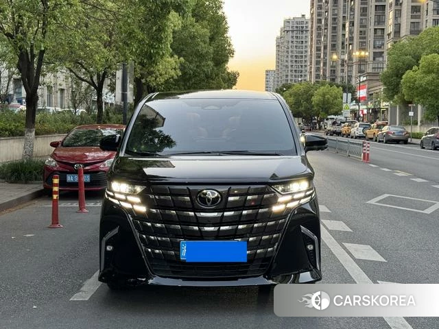Toyota Alphard 2025 Черный из Китая, фото 4