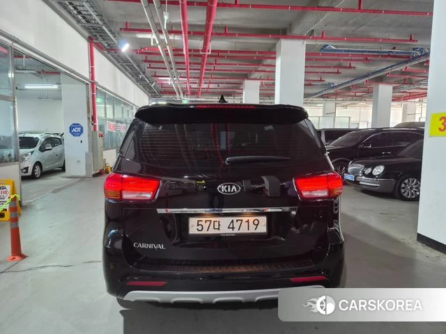 Kia All New Carnival id 5048707 из Кореи 14