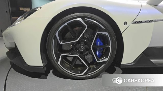 Maserati MC20 id 4942508 из Кореи 27