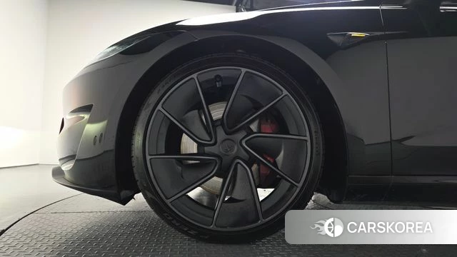Tesla Model 3 id 4974602 из Кореи 26