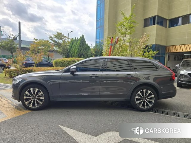 Volvo V90 Cross-Country 2022 Серый из Кореи, фото 4