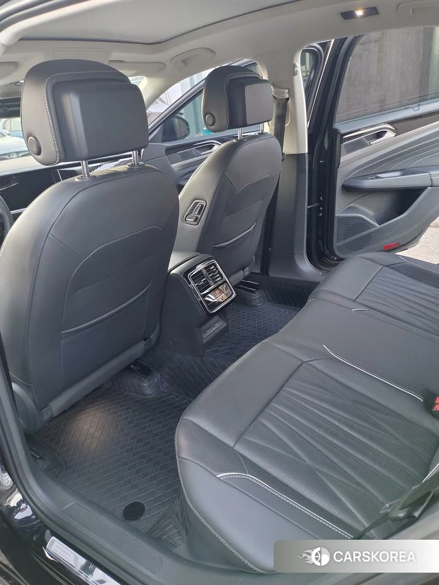Volkswagen Passat 2023 Черный из Китая, фото 4