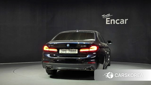 BMW 5 Series (G30) id 4937391 из Кореи 14