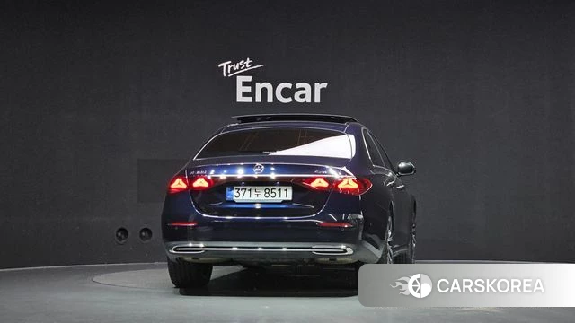 Mercedes-Benz E-Class W214 id 5026568 из Кореи 27