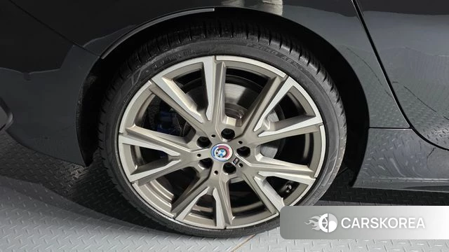 BMW 1 Series (F40) id 5046658 из Кореи 27