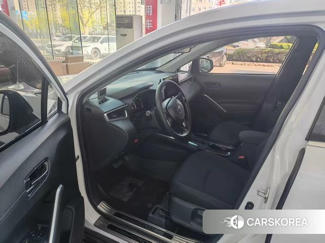 Toyota Corolla 2024 Белый из Китая, фото 4