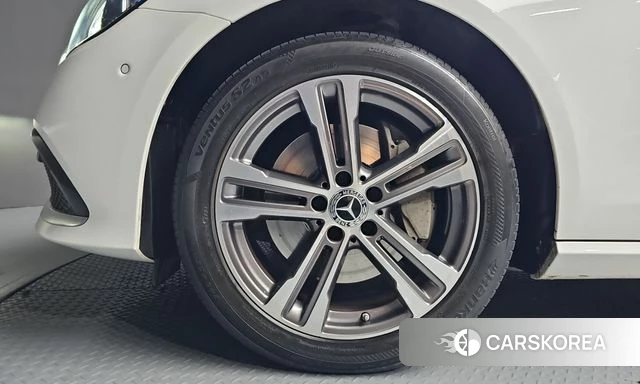 Mercedes-Benz E-Class W213 id 4942991 из Кореи 27