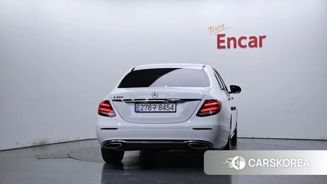 Mercedes-Benz E-Class W213 id 4930696 из Кореи 24
