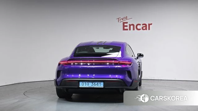 Porsche Taycan id 3864007 из Кореи 14