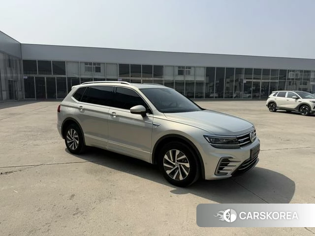 Volkswagen Tiguan L 2021 Шампань из Китая, фото 4