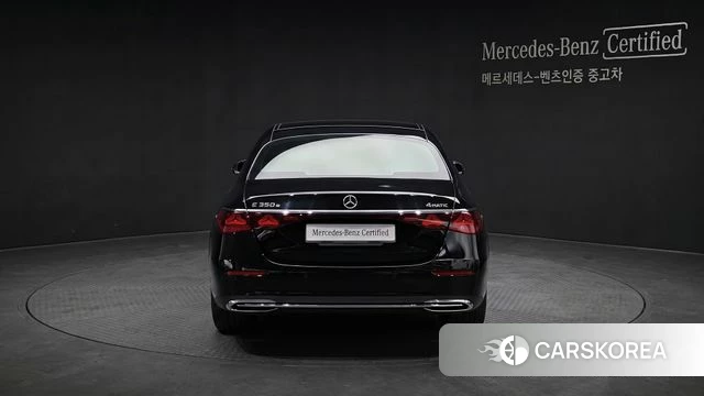 Mercedes-Benz E-Class W214 2026 Черный из Кореи, фото 6