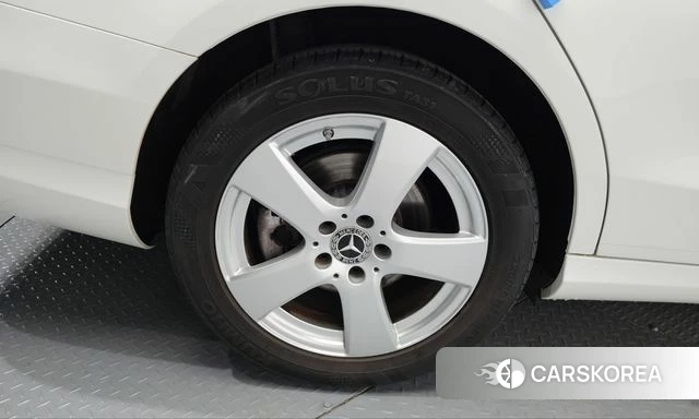 Mercedes-Benz C-Class W205 id 4993583 из Кореи 24