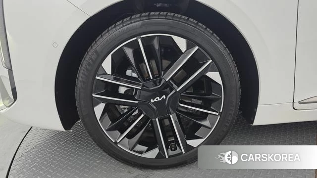 Kia The New K8 Hybrid id 5039204 из Кореи 26