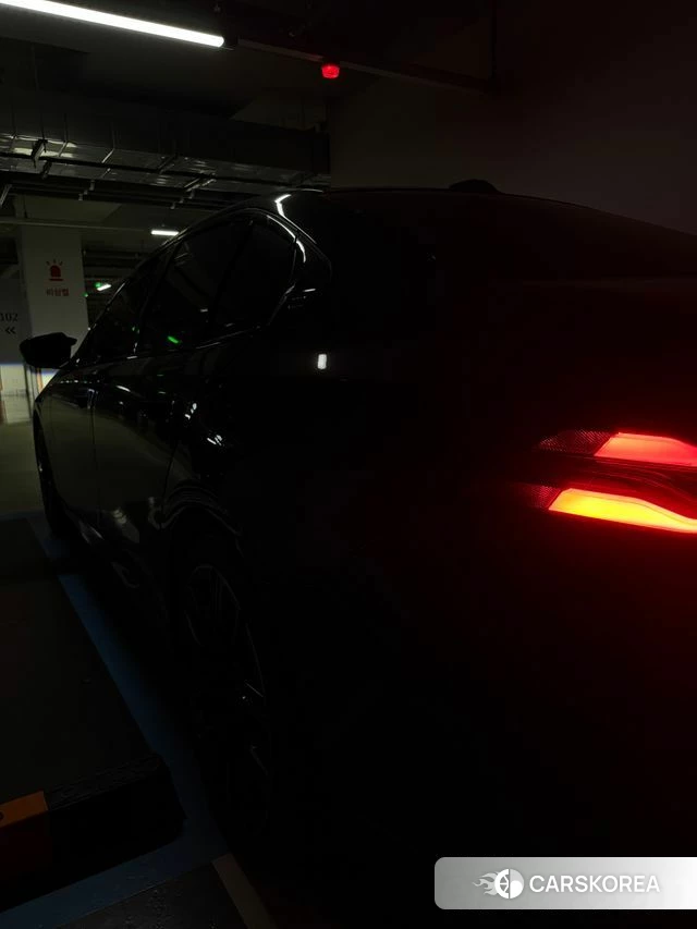 BMW i5 (G60) 2025 Черный из Кореи, фото 4