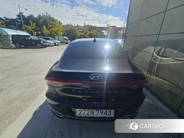 Hyundai The New Grandeur IG Hybrid id 5027991 из Кореи 11