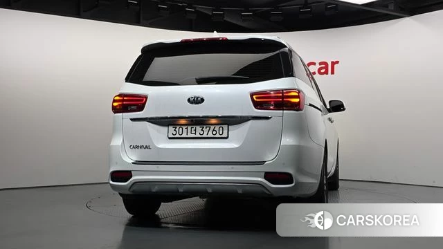 Kia The New Carnival id 5054390 из Кореи 14