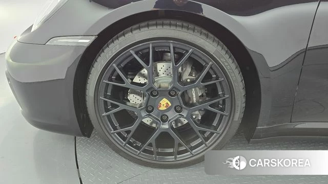 Porsche 911(992) id 4941582 из Кореи 24