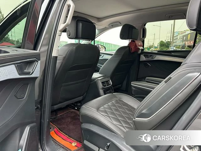 Volkswagen Talagon 2023 Черный из Китая, фото 4