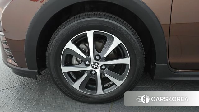 Toyota Prius C id 5017858 из Кореи 27