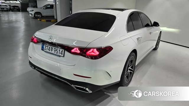 Mercedes-Benz E-Class W214 id 4964144 из Кореи 14