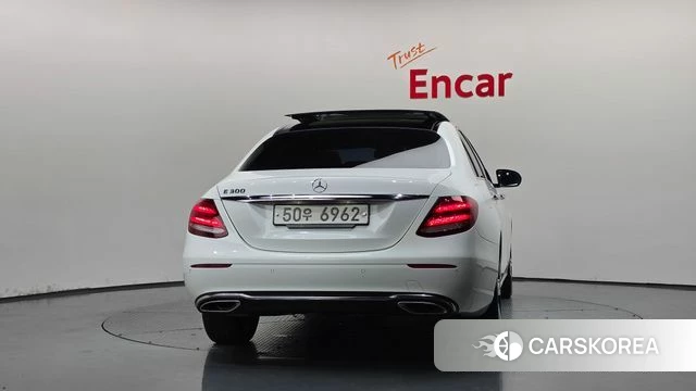 Mercedes-Benz E-Class W213 id 4849964 из Кореи 27