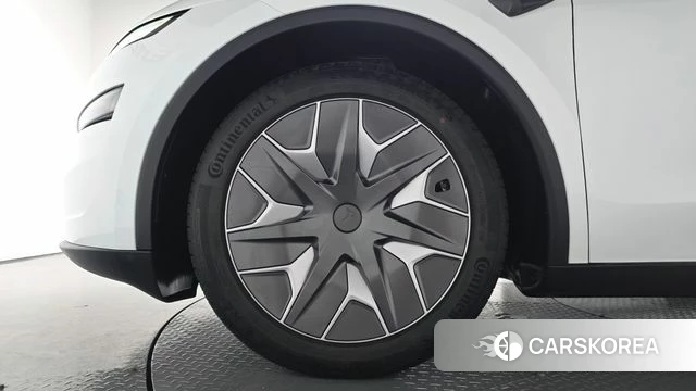 Tesla Model Y id 4748768 из Кореи 28