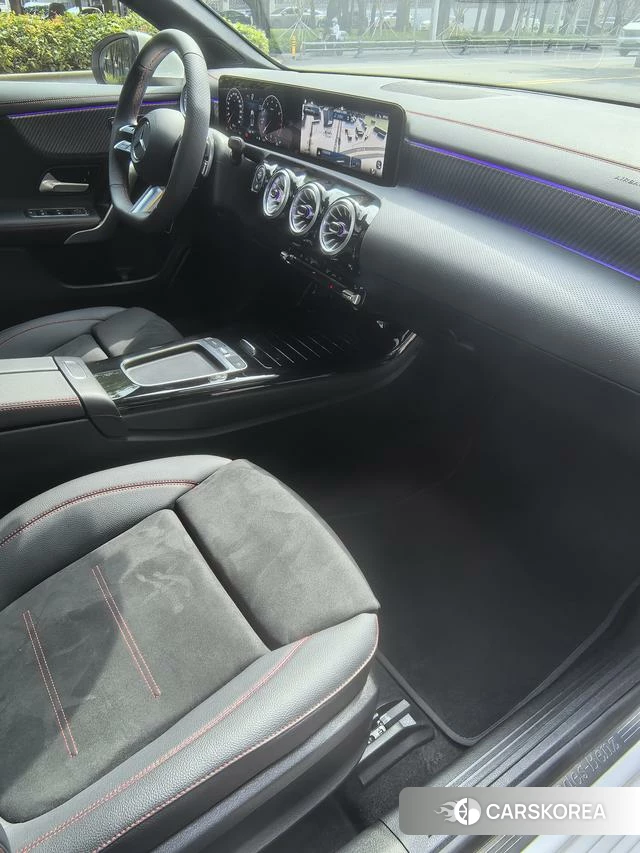 Mercedes-Benz A-Class 2025 Белый из Китая, фото 4