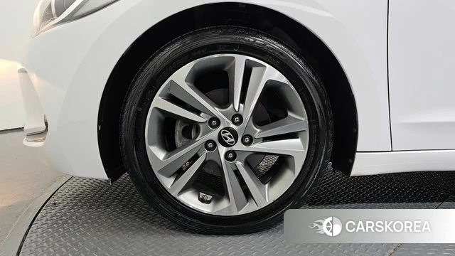 Hyundai Avante AD id 5014124 из Кореи 24