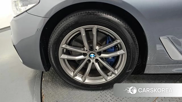 BMW 5 Series (G30) id 5029503 из Кореи 29