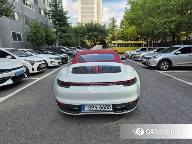 Porsche 911(992) id 4918304 из Кореи 7