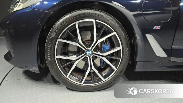 BMW 5 Series (G30) id 5023147 из Кореи 34