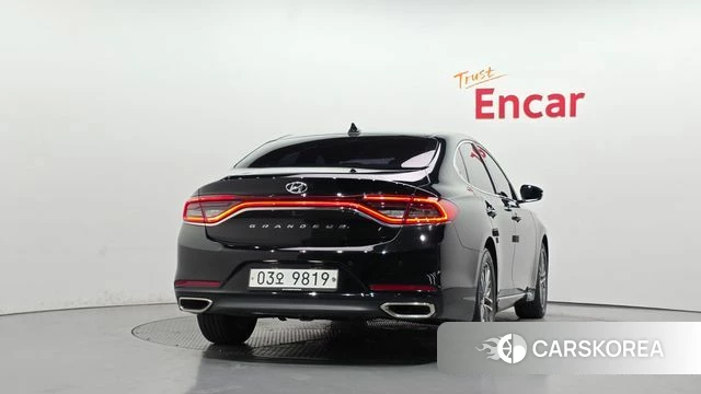 Hyundai Grandeur IG id 4667525 из Кореи 23