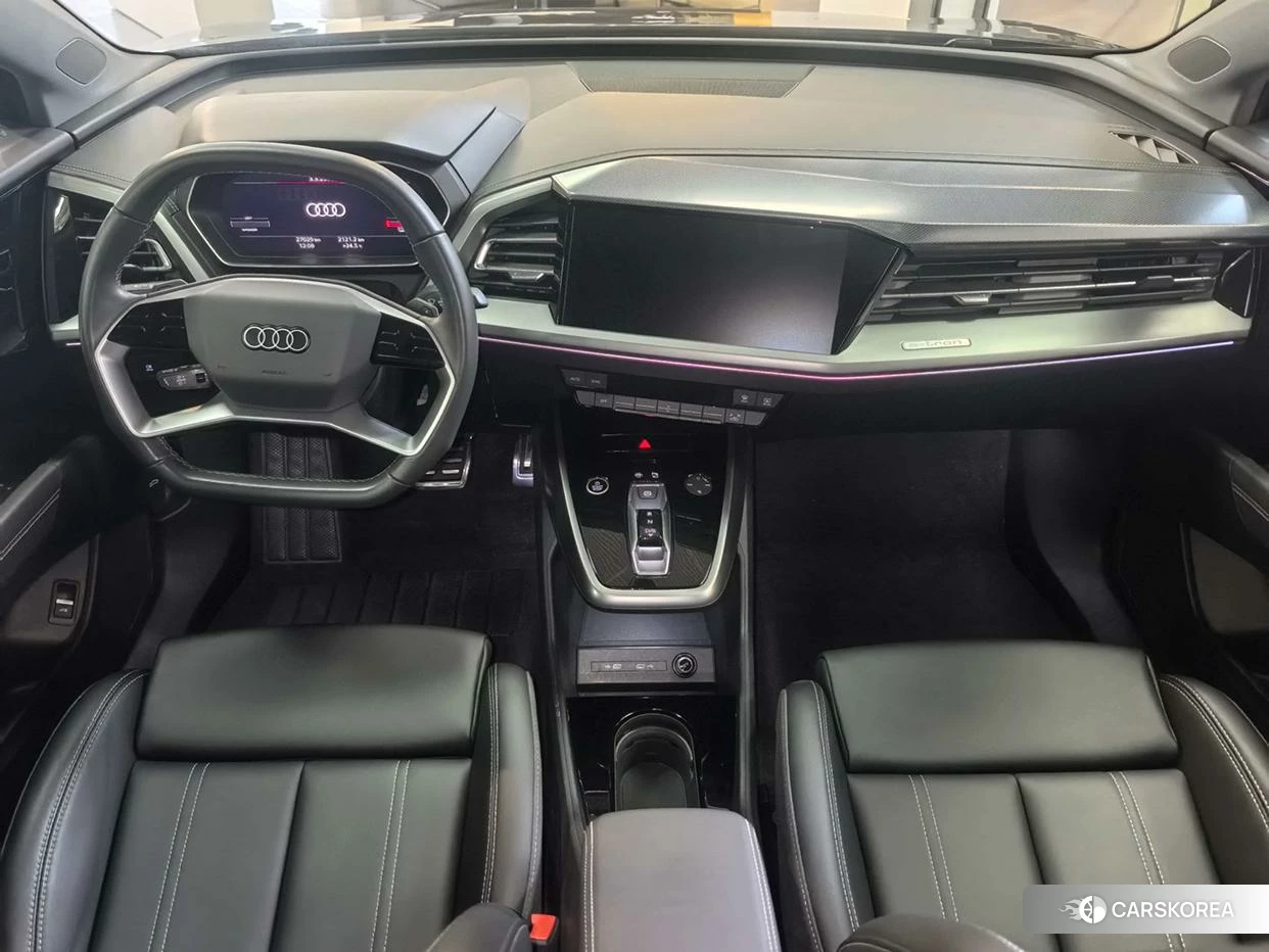 Audi Q4 2023 Синий из Китая, фото 4