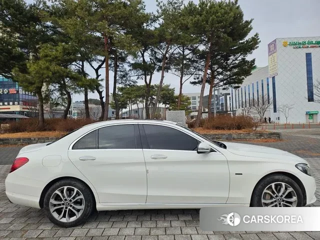 Mercedes-Benz C-Class W205 id 3728425 из Кореи 13