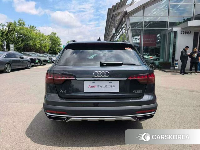 Audi A4L 2021 Темно-серый из Китая, фото 5