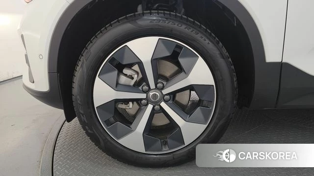 Volvo XC40 id 4892902 из Кореи 28