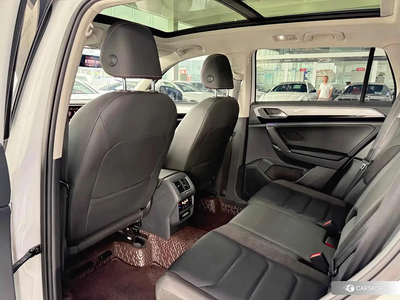 Volkswagen Tayron 2021 Белый из Китая, фото 4
