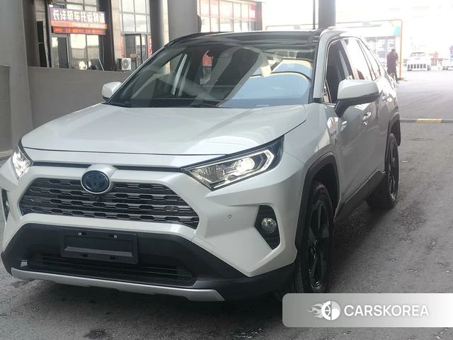 Toyota RAV4 2021 Белый из Китая, фото 5
