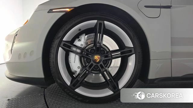 Porsche Taycan id 5002230 из Кореи 31