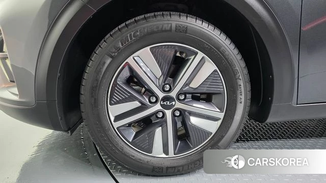 Kia The New Niro id 5040745 из Кореи 25