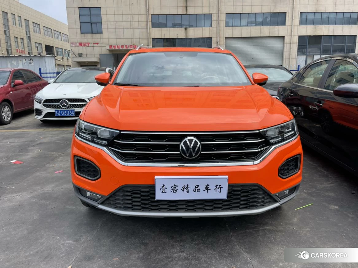 Volkswagen T-Roc 2021 Оранжевый из Китая, фото 4