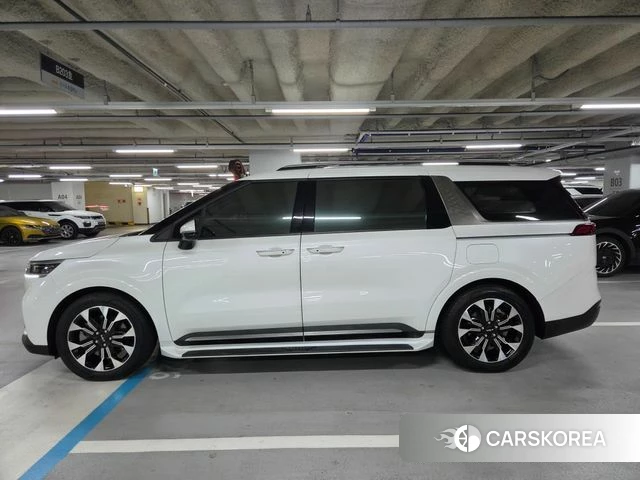 Kia Carnival 4th generation 2023 Белый из Кореи, фото 6