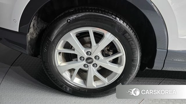 Audi Q3 (F3) id 4793214 из Кореи 26
