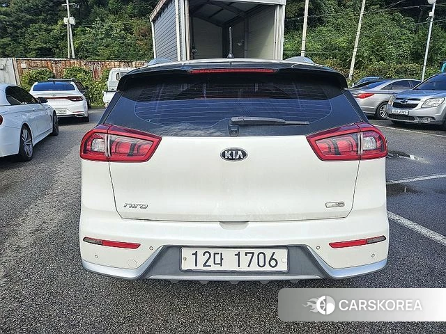 Kia Niro id 5024062 из Кореи 10