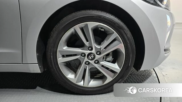 Hyundai Avante AD id 4837289 из Кореи 24