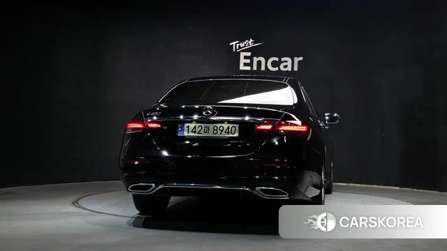 Mercedes-Benz E-Class W213 id 4996832 из Кореи 28