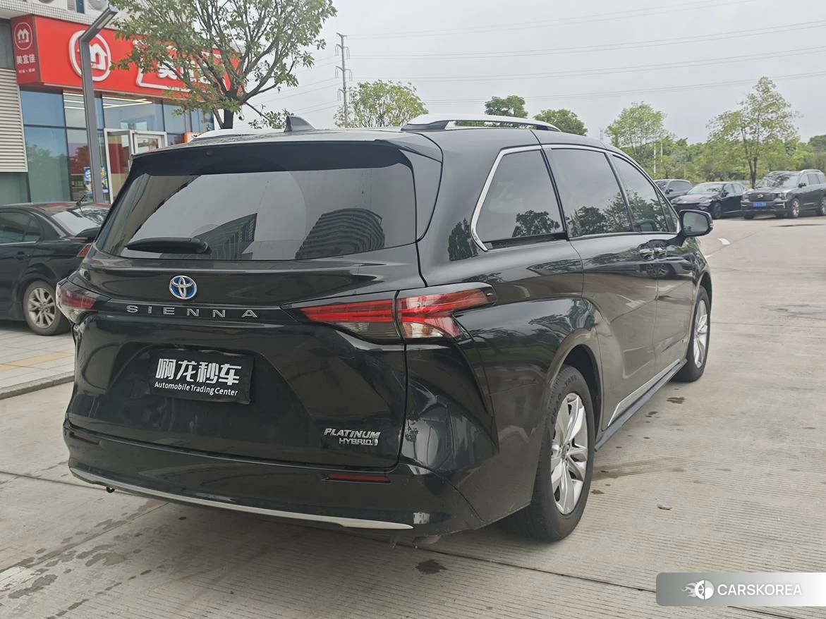 Toyota Sienna 2021 Черный из Китая, фото 4