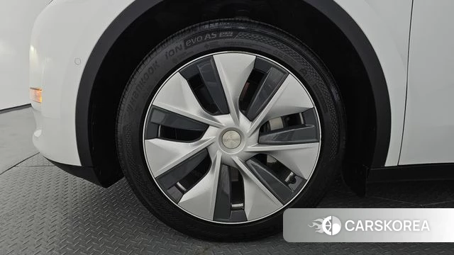 Tesla Model Y id 4712080 из Кореи 27