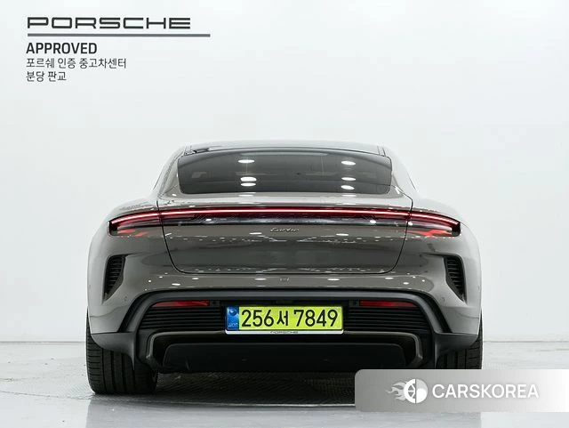 Porsche Taycan id 4700503 из Кореи 14