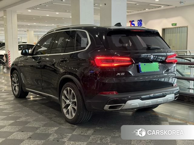BMW X5 2021 Черный из Китая, фото 4